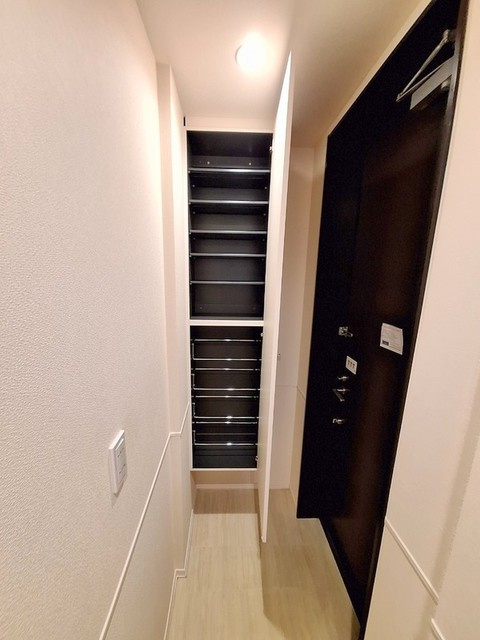メゾン市川の玄関|★シューズBOX★