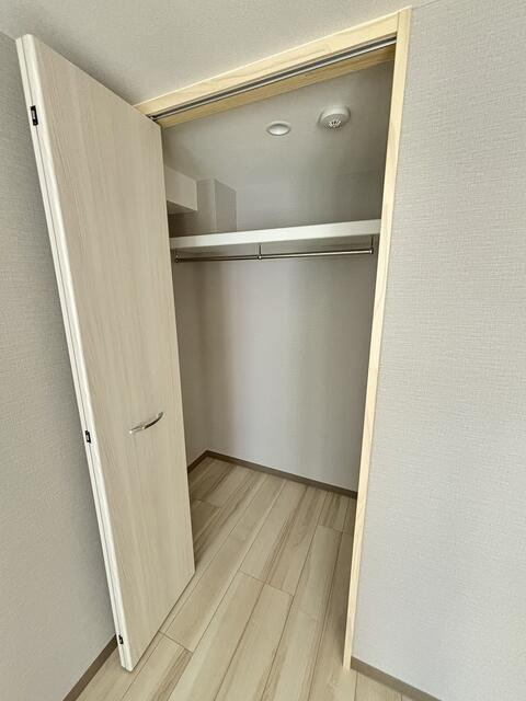 台東区三ノ輪１丁目の賃貸マンションの収納