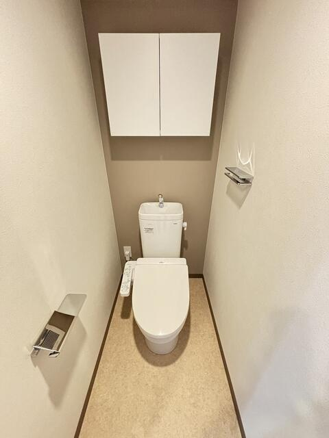 台東区三ノ輪１丁目の賃貸マンションのトイレ