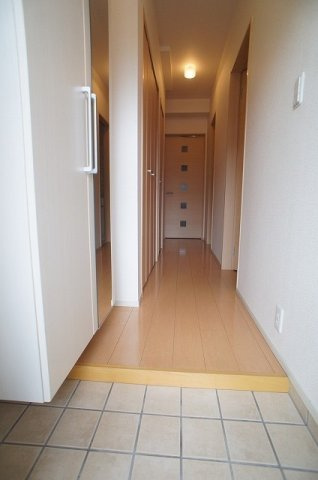 シンプルで使いやすい玄関です