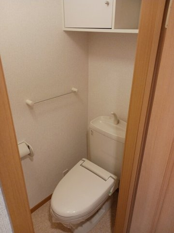 ゆったりとした空間のトイレです