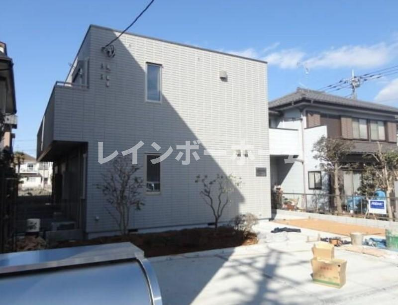特典：仲介手数料が無料です!!のエントランス