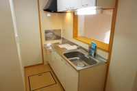 コンパクトなキッチンで掃除もラクラク