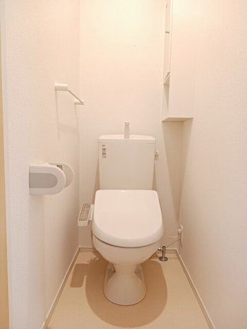 シンプルで使いやすいトイレです