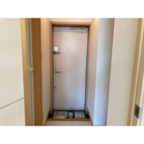 明るい玄関です