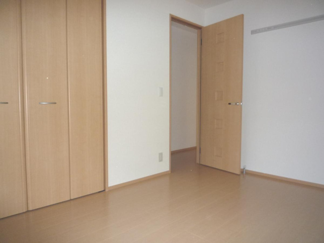 【寝室】 | エトワールＮＩＩＺＡ | 落ち着いて過ごせるお部屋なので、寝室にいかがでしょうか