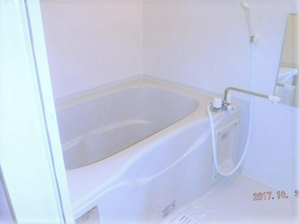 日々の疲れを癒すお風呂付です