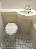 コンパクトで使いやすいトイレです