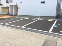 駐車場に車を止められます