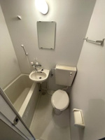 清潔感のあるトイレです