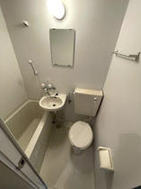 清潔感のあるトイレです