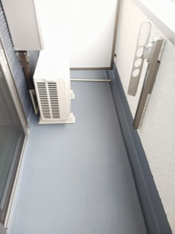 外からの目が気にならないバルコニーで洗濯物が干せます