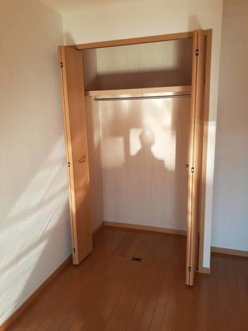 フレール与野本町　弐番館の収納