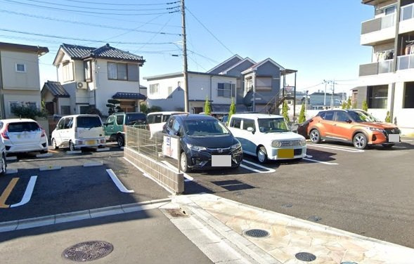 チューリップ　ツリーの駐車場