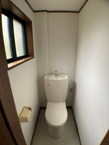 ゆったりとした空間のトイレです