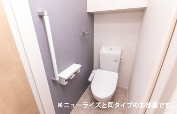清潔感のあるトイレです