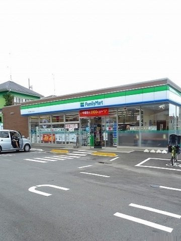 ファミリーマートあきる野インタまで200m