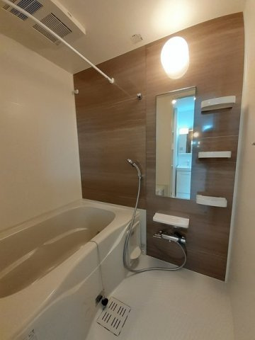 日々の疲れを癒すお風呂付です