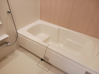 日々の疲れを癒すお風呂付です