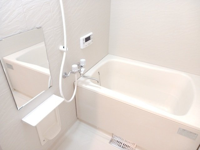 日々の疲れを癒すお風呂付です