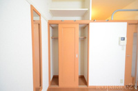 内装は落ち着いています