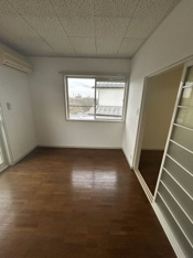 個人の部屋や寝室として使える洋室です
