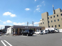 セブンイレブン足立鹿浜店まで352ｍ
