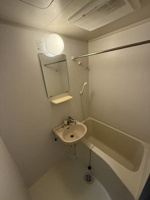 コンパクトで使いやすいお風呂です