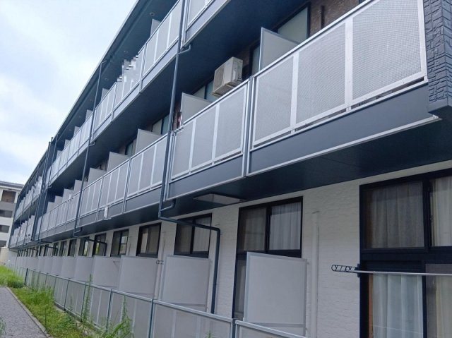 レオパレスＳＬＩＭＦＩＥＬＤＳの外観