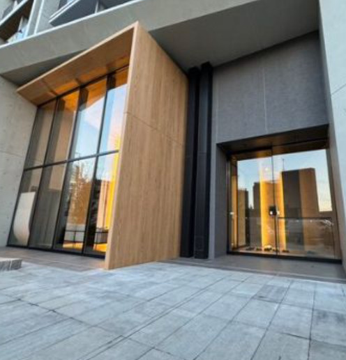 【エントランス】クロスレジデンス　高田馬場
