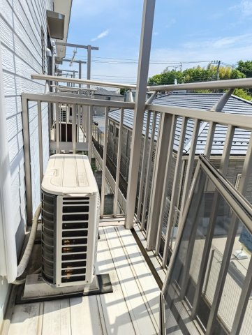 外からの目が気にならないバルコニーで洗濯物が干せます