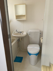 コンパクトで使いやすいトイレです