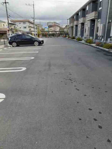 スリジエ　リアン　セカンド　Ｃの駐車場