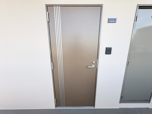 リベール大津の玄関