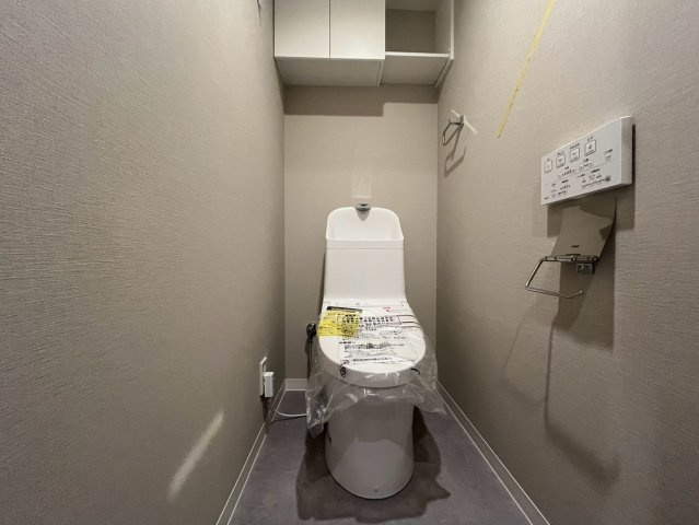 落合パークファミリアのトイレ|2026.08.28撮影

現地ご見学希望・資料請求などお気軽にお問い合わせ下さい！
03-5990-5201