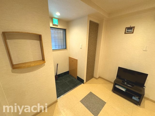 サンシティー東大工町の玄関