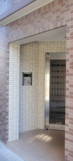 【エントランス】