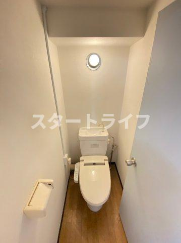 大阪市淀川区西中島５丁目の賃貸マンションのトイレ