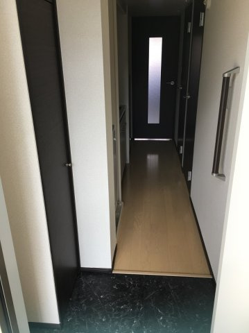 クレイノドエル　大久保Ａの玄関