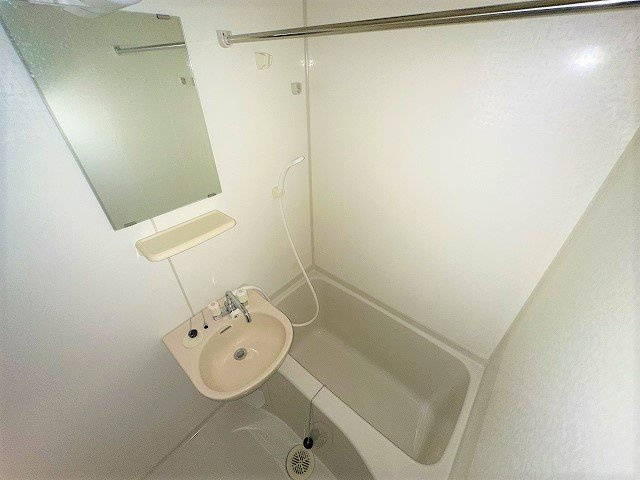 レオパレス純Ⅳの浴室