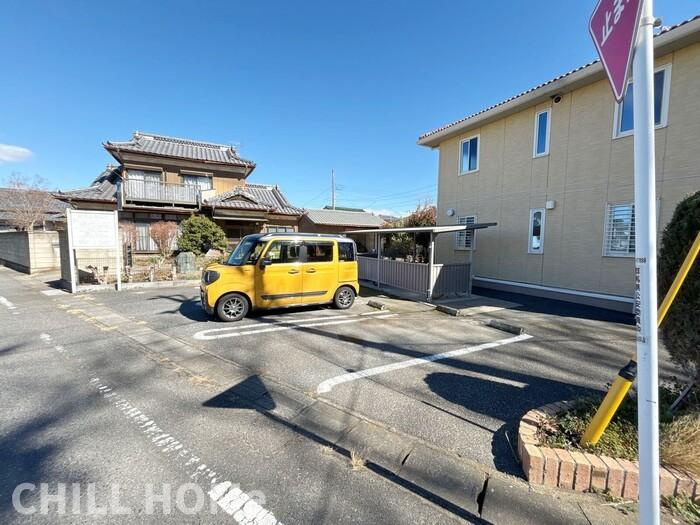 ジヴェルニー　003の駐車場|他社様掲載物件もまとめてご紹介、ご案内可能です(^^)/