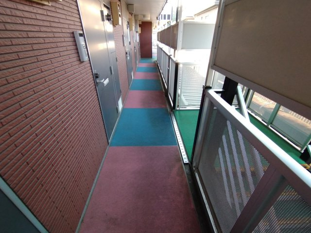 レオパレスアネックスリバティーのその他|２階通路