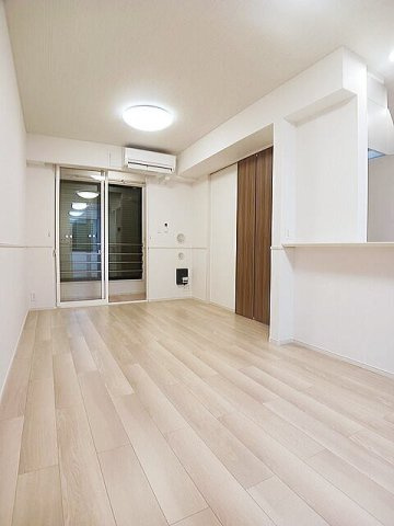 カルフール上津の居間・リビング