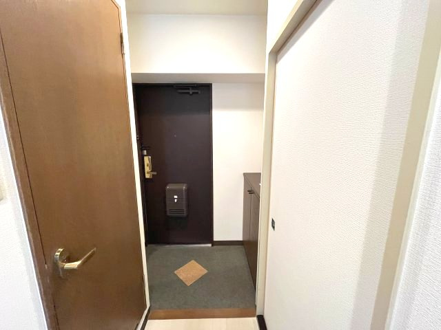 サムティ新大阪WESTの玄関