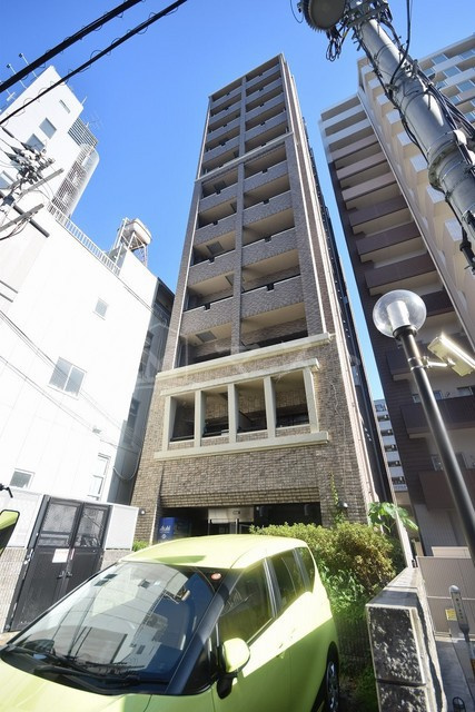 ジュネーゼ大阪城南の外観