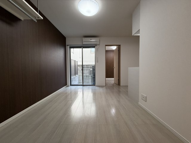 アヴェニール蛍池南町の居間・リビング