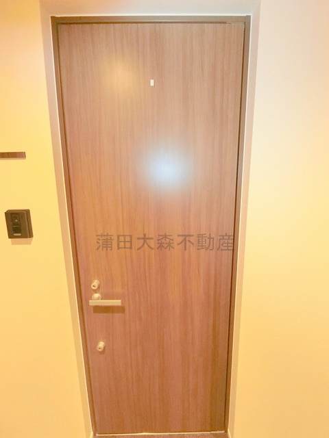 プルナス蒲田の玄関