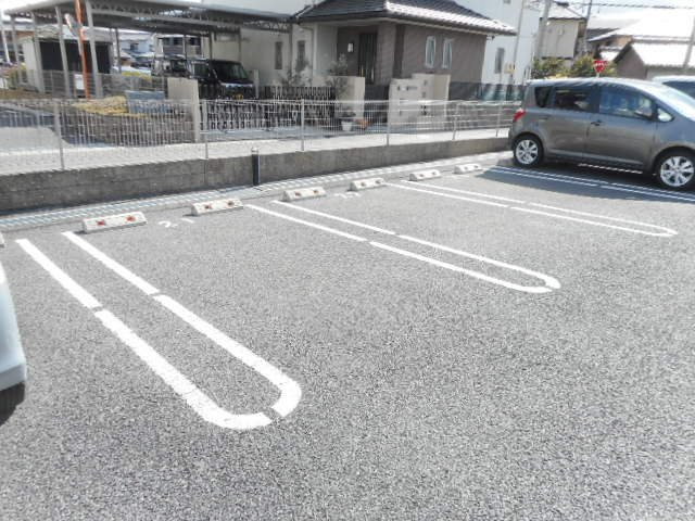 小牧ガーデンスクエアの駐車場