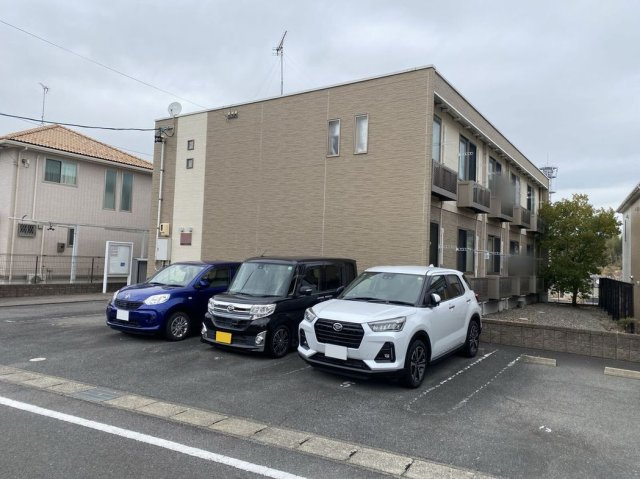 レオネクストアゴーラの外観