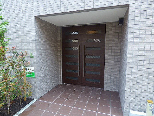 【エントランス】ＬＯＷＬＡＮＤＳ西天満